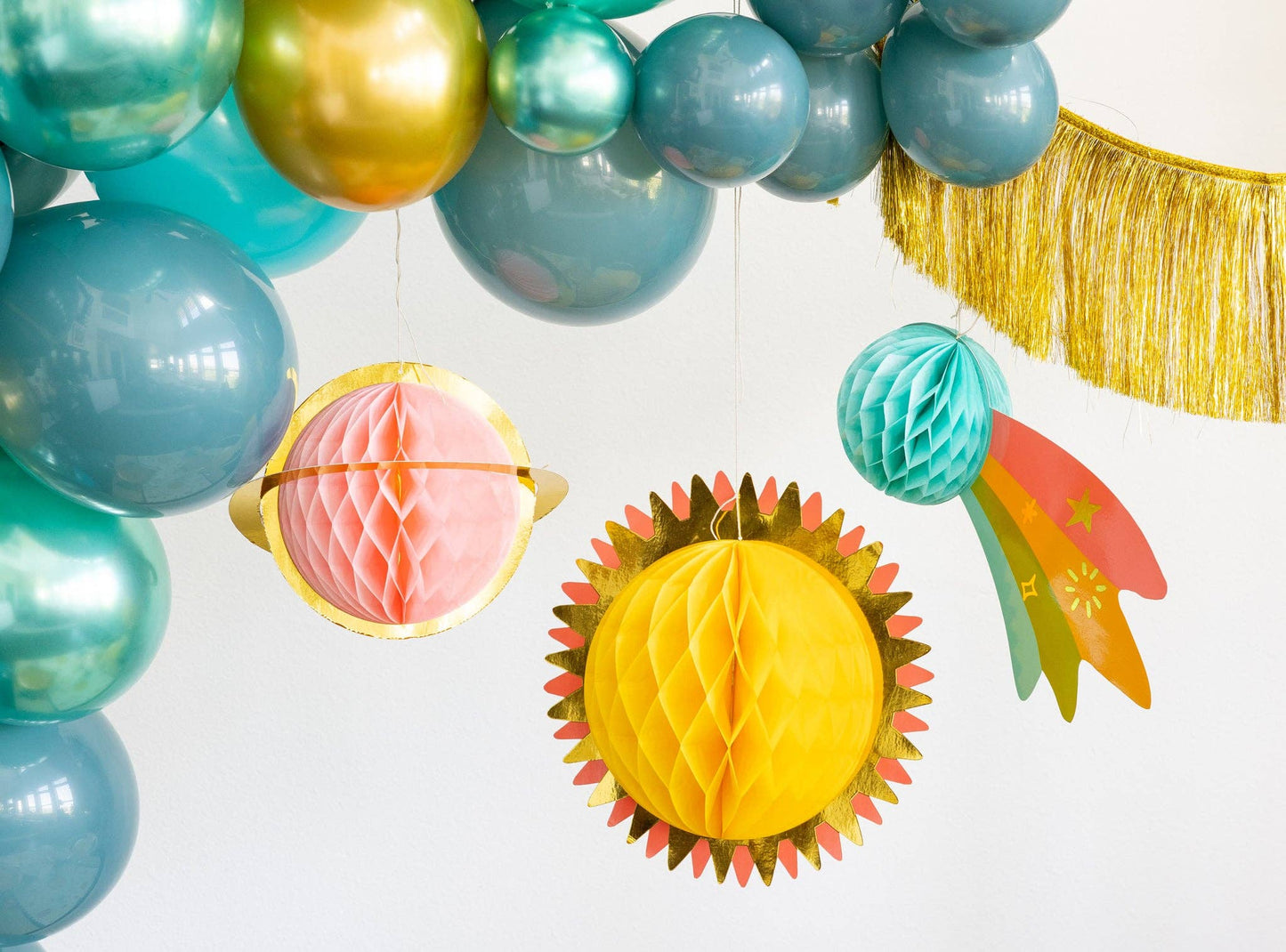Hanging Honeycomb Planets 3ct