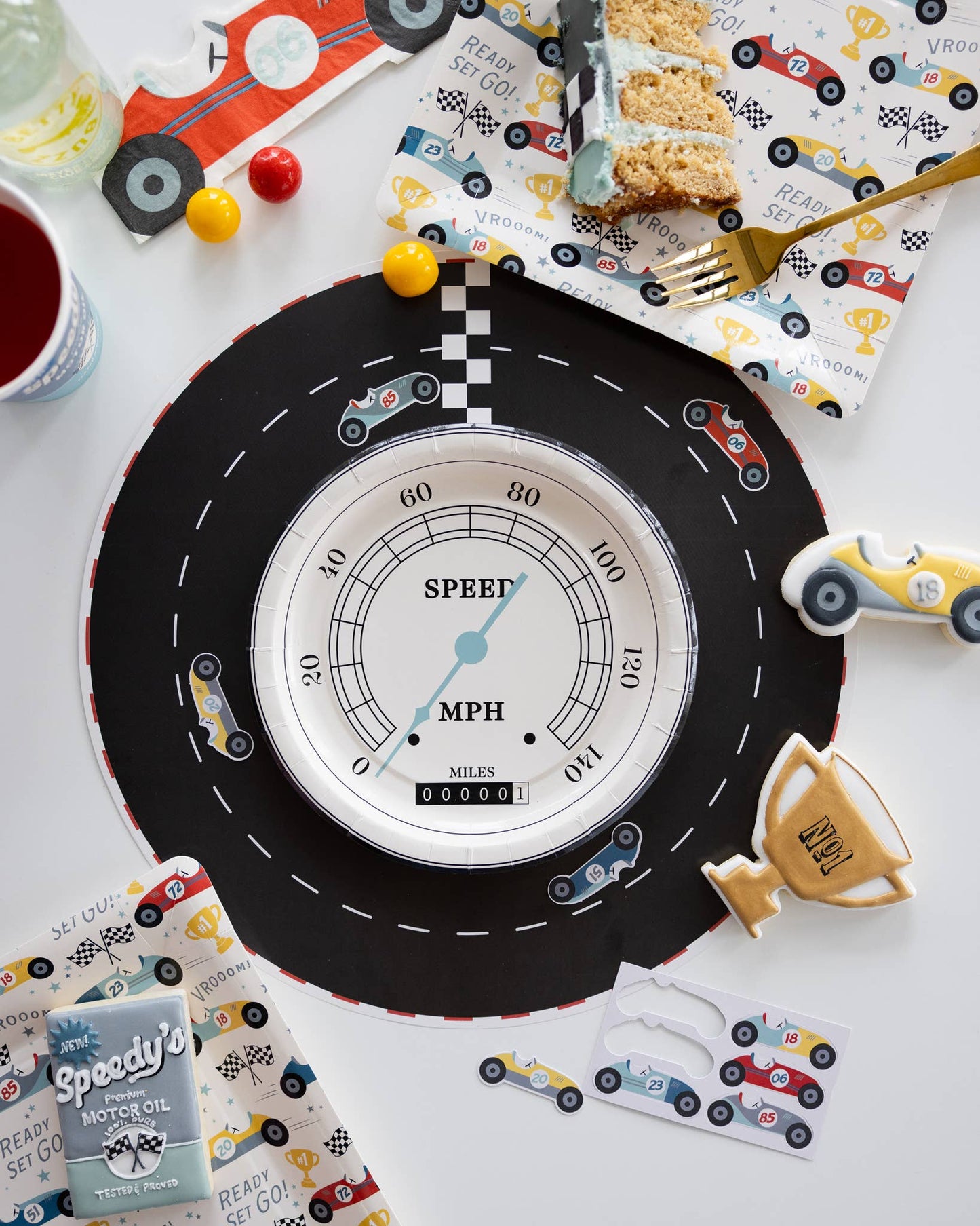 Miles per Hour Race Pattern 9in Plates 8ct