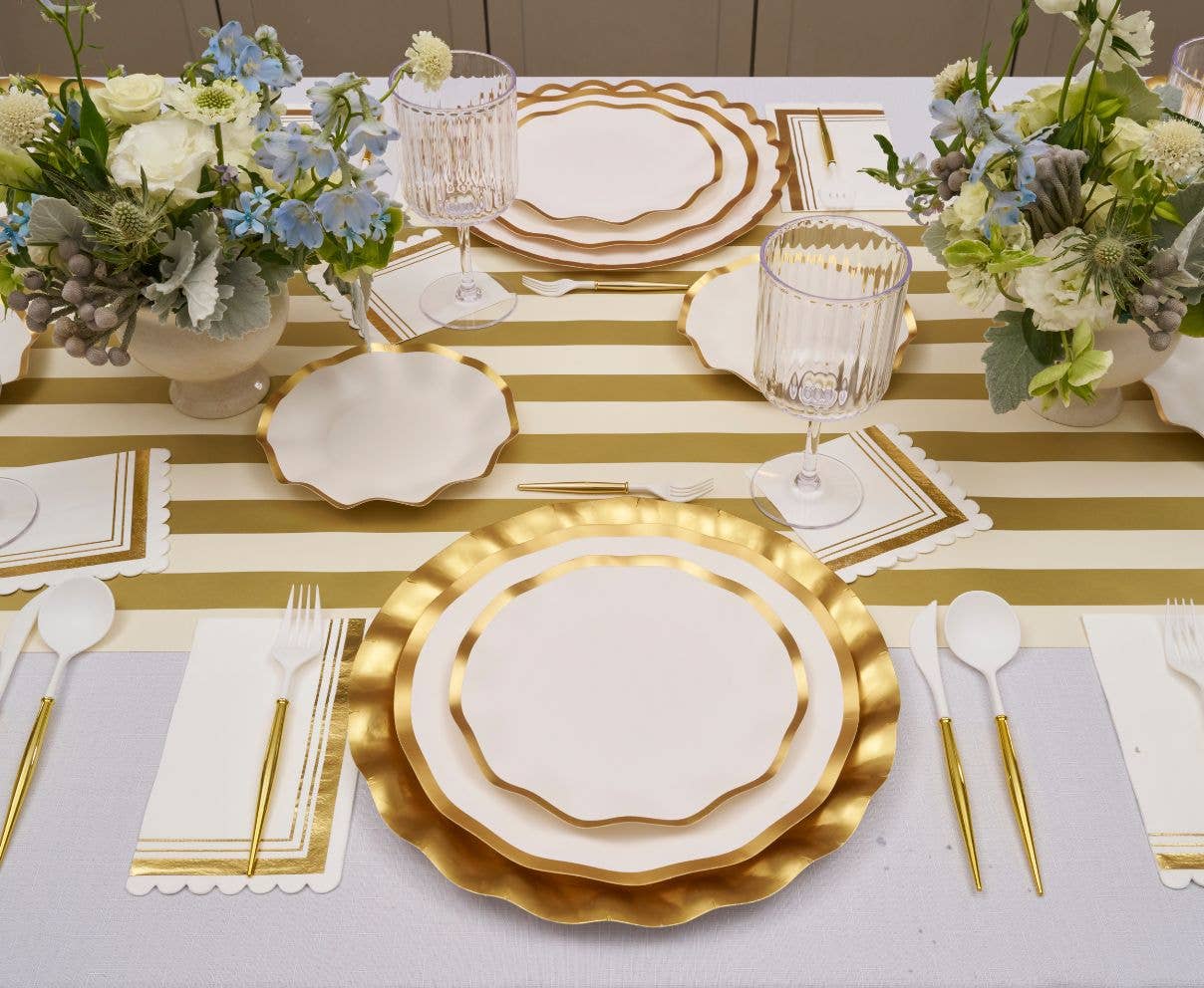 Gold Bella Plastic 5" Cocktail Forks 20ct