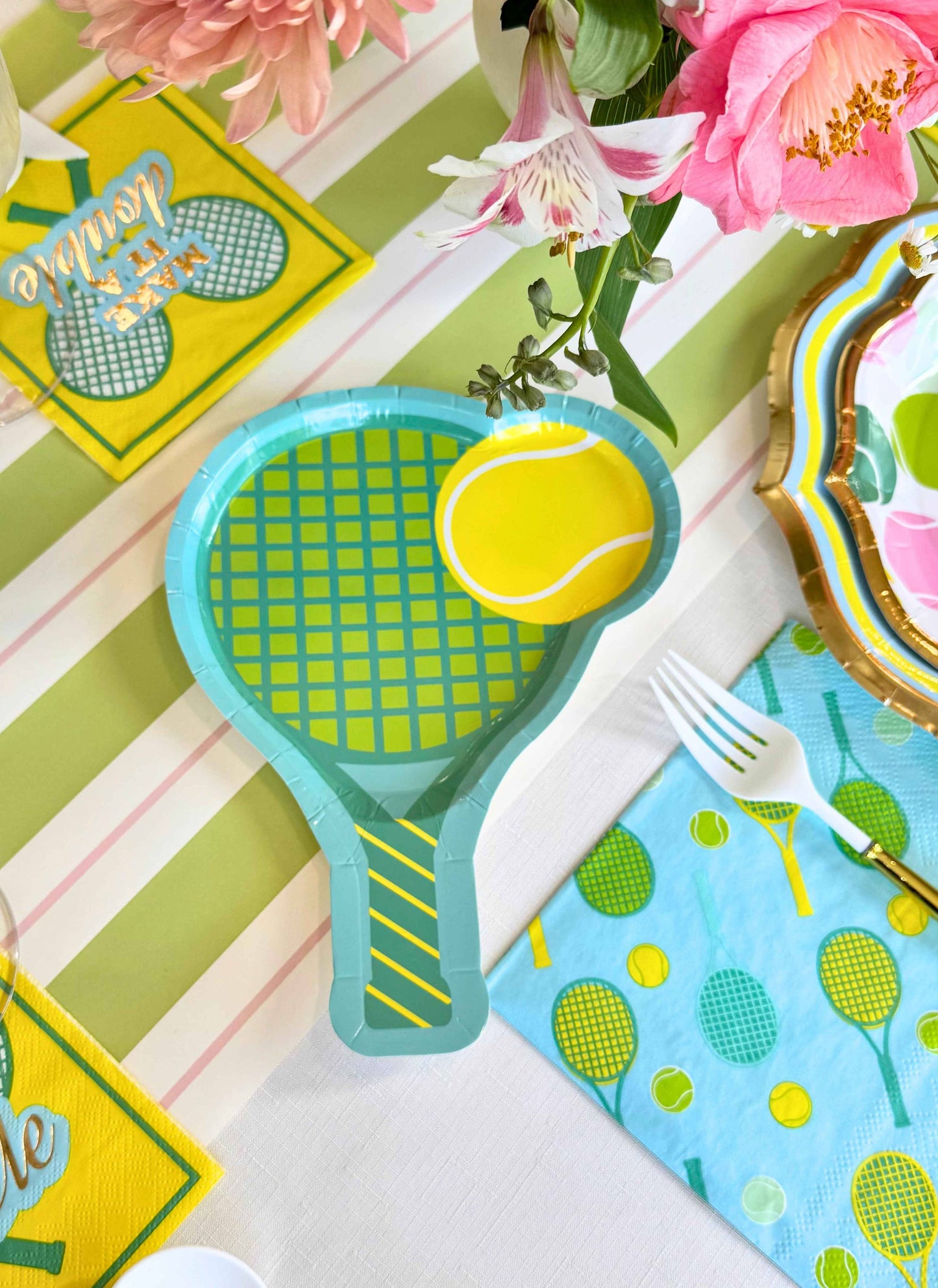 Tennis Racket 9in Appetizer/Dessert Plates 8ct