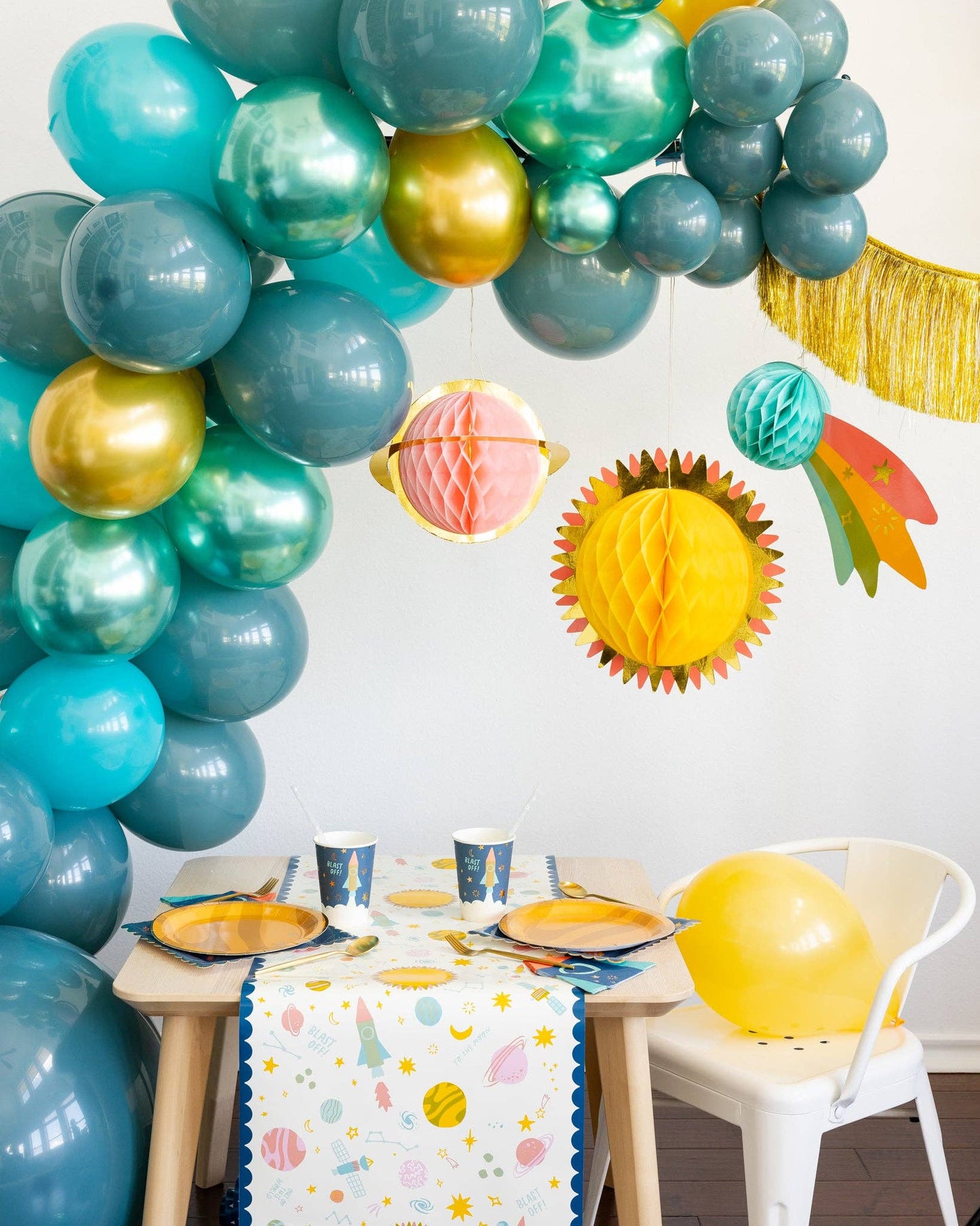 Hanging Honeycomb Planets 3ct
