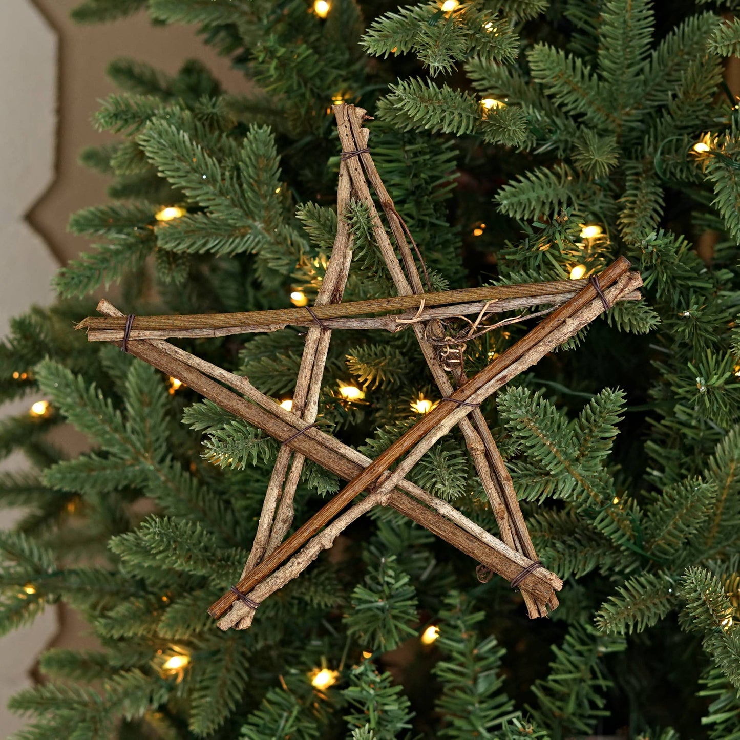 8in Rattan Twig Vine Star