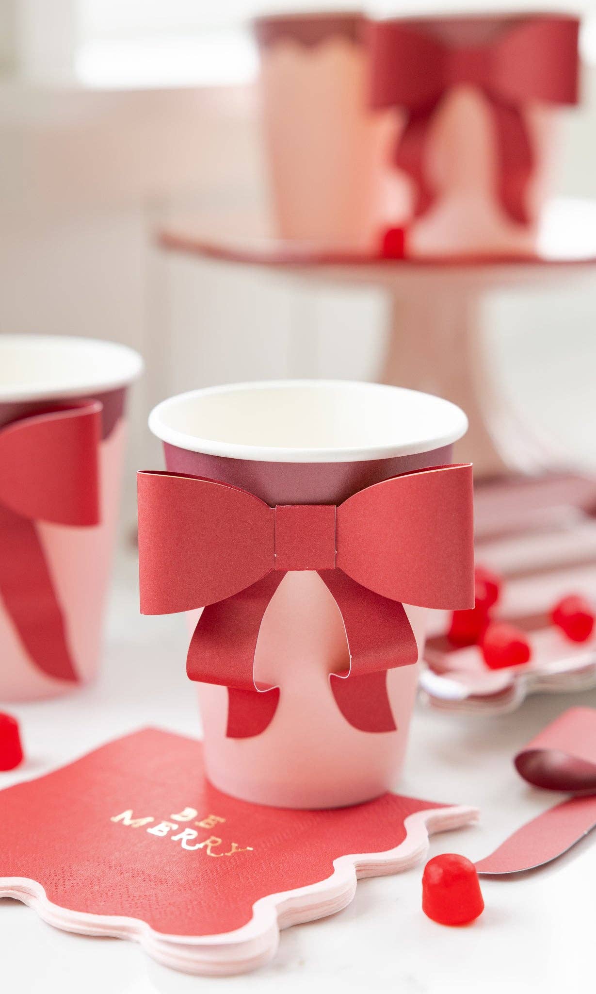 Red and Pink Cup with bow 8ct