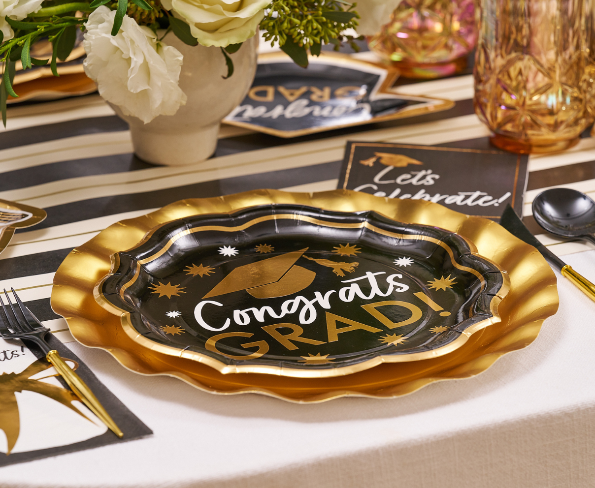 Classic Grad Dinner Plates/8pk