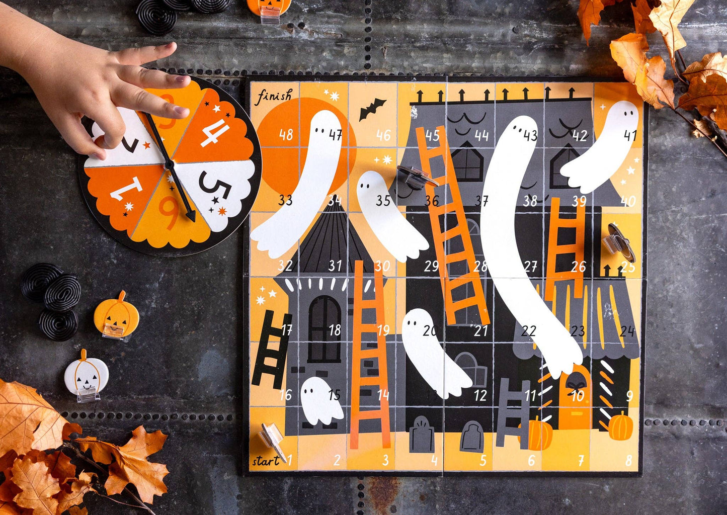 Hey Boo Ghosts & Ladders Game