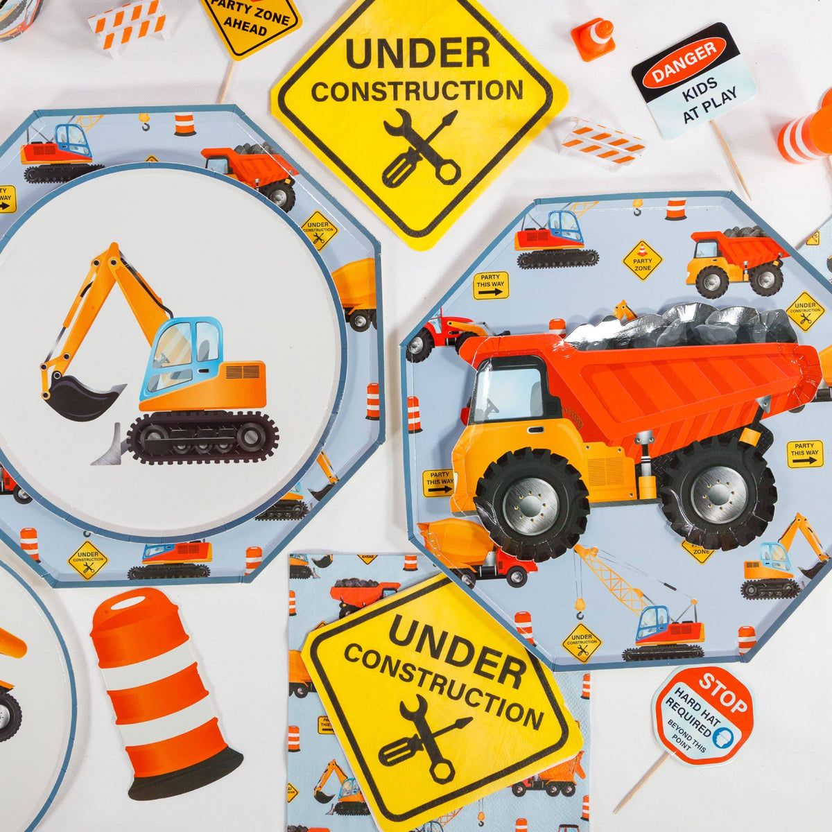 Construction Paper Plates – 10 in Partyware