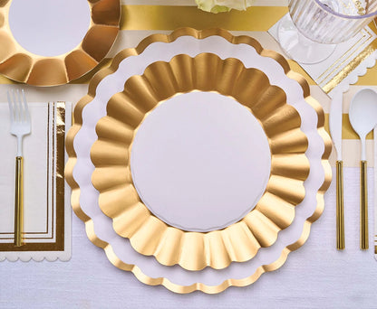 Gold and White 10.5in Scalloped Dinner Plates 8ct