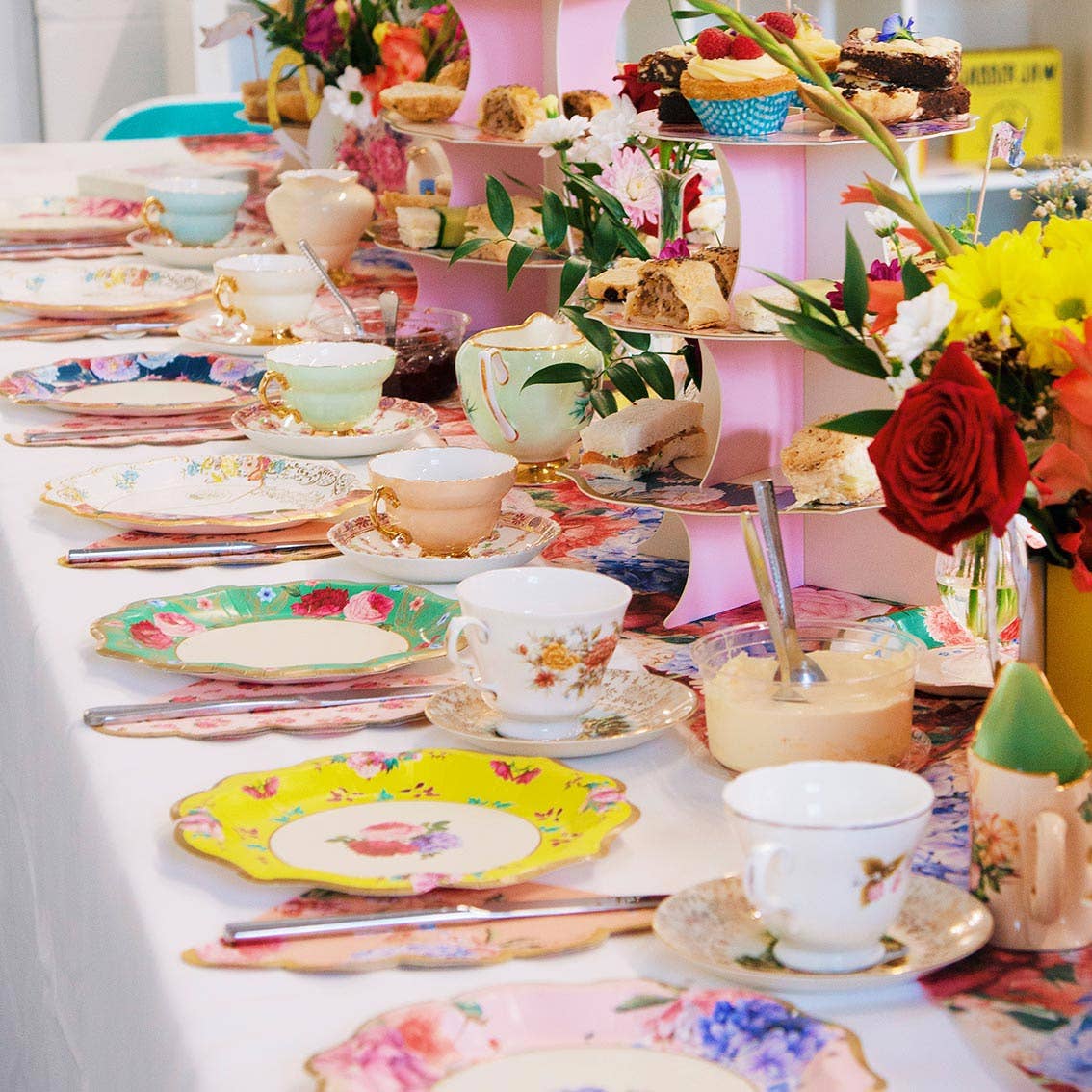 Mixed Floral Paper Plates - 12 Pack | Tea Party |