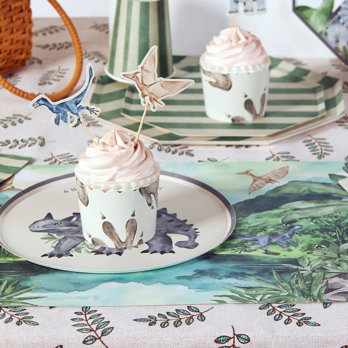 Dinosaur Placemats – Disposable Table Setting