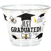 Graduation 9oz Plastic Cups 8ct