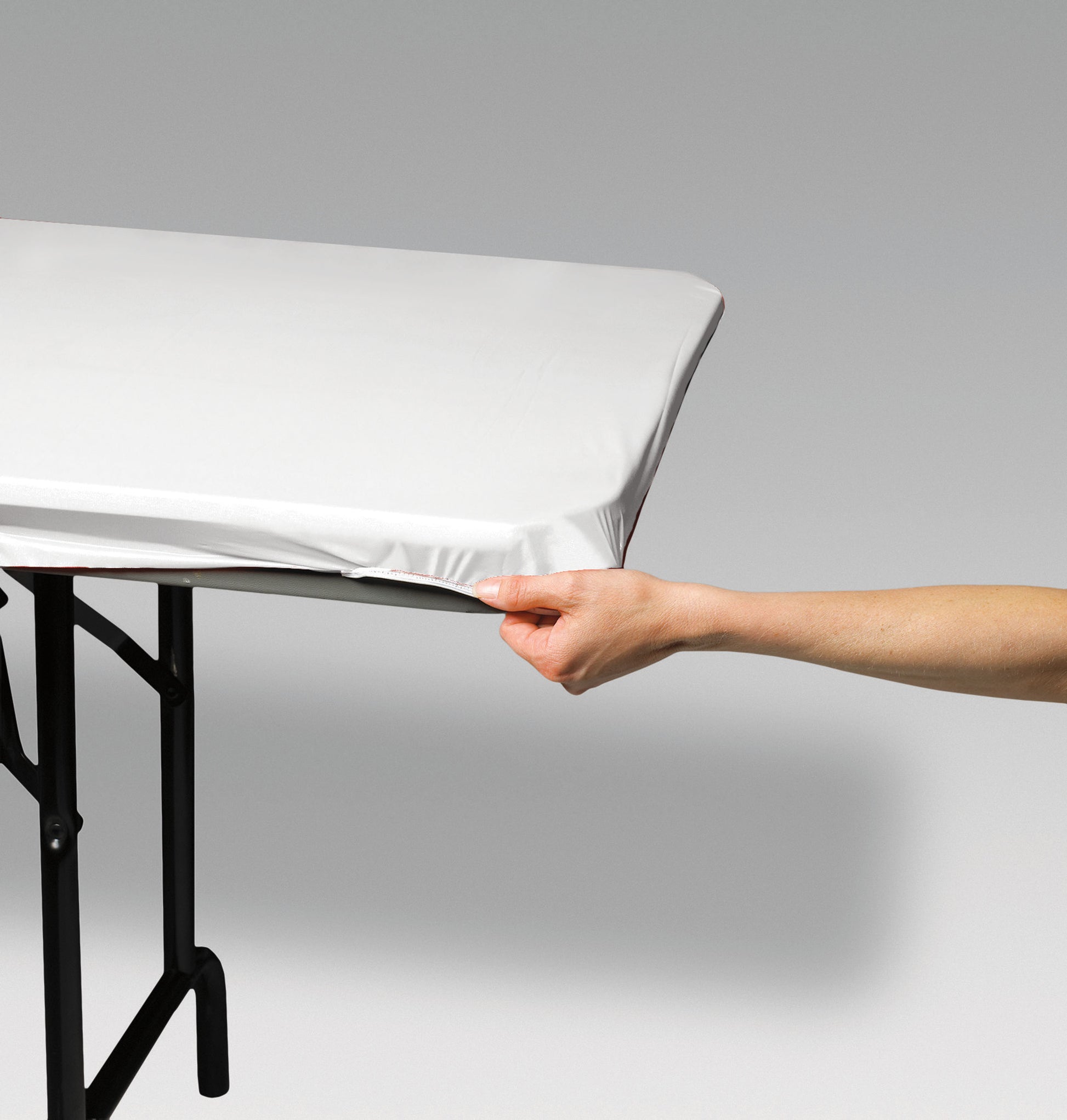 White Stay Put Table Cover