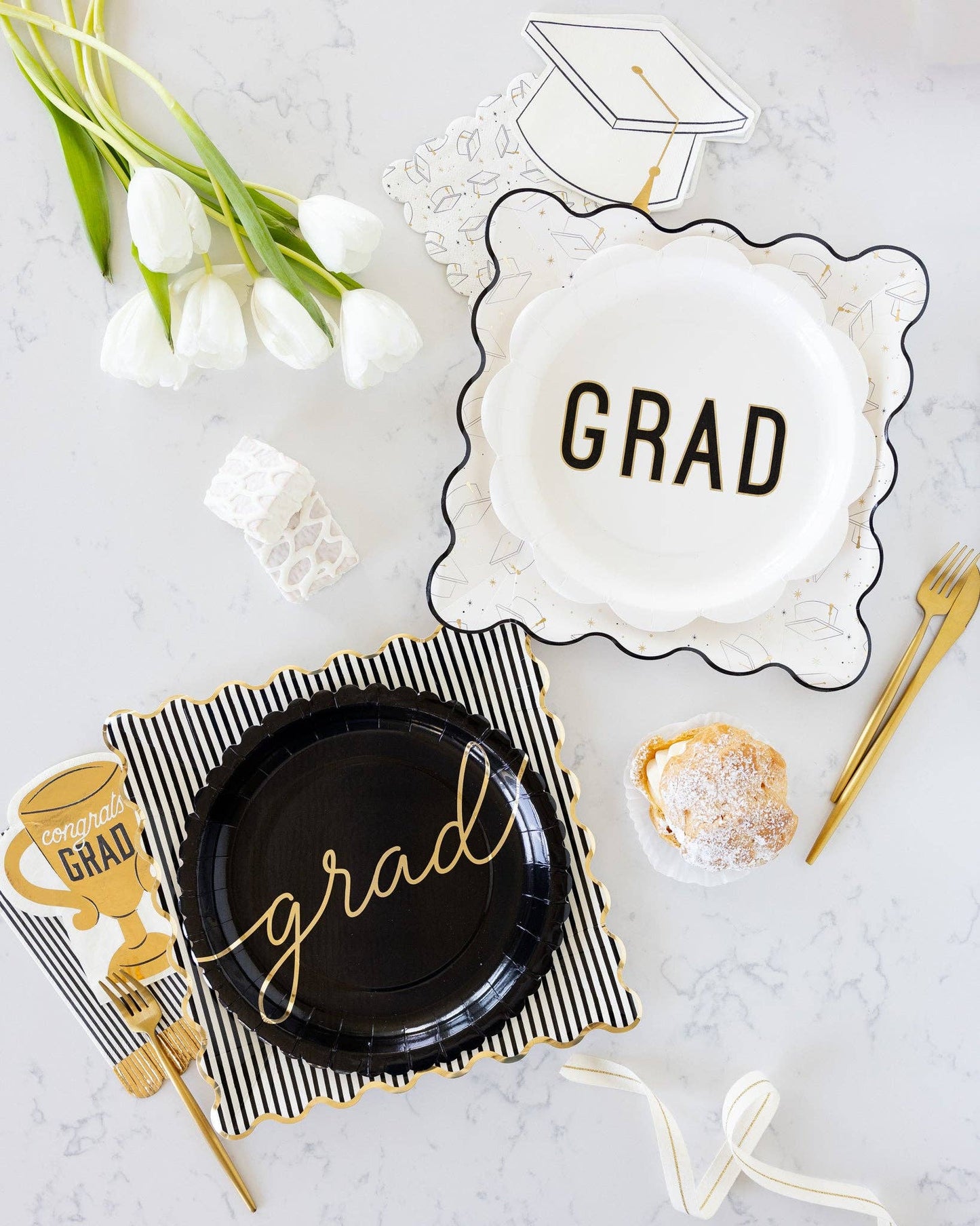 Trophy Grad Dinner Napkins 18ct