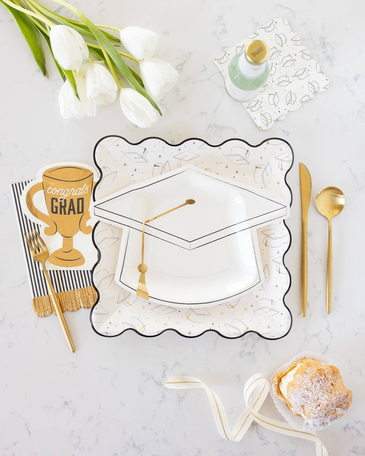 Trophy Grad Dinner Napkins 18ct
