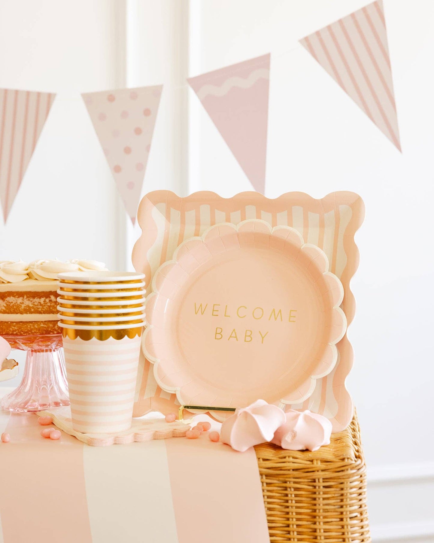 Welcome Baby Pink Plates 8ct
