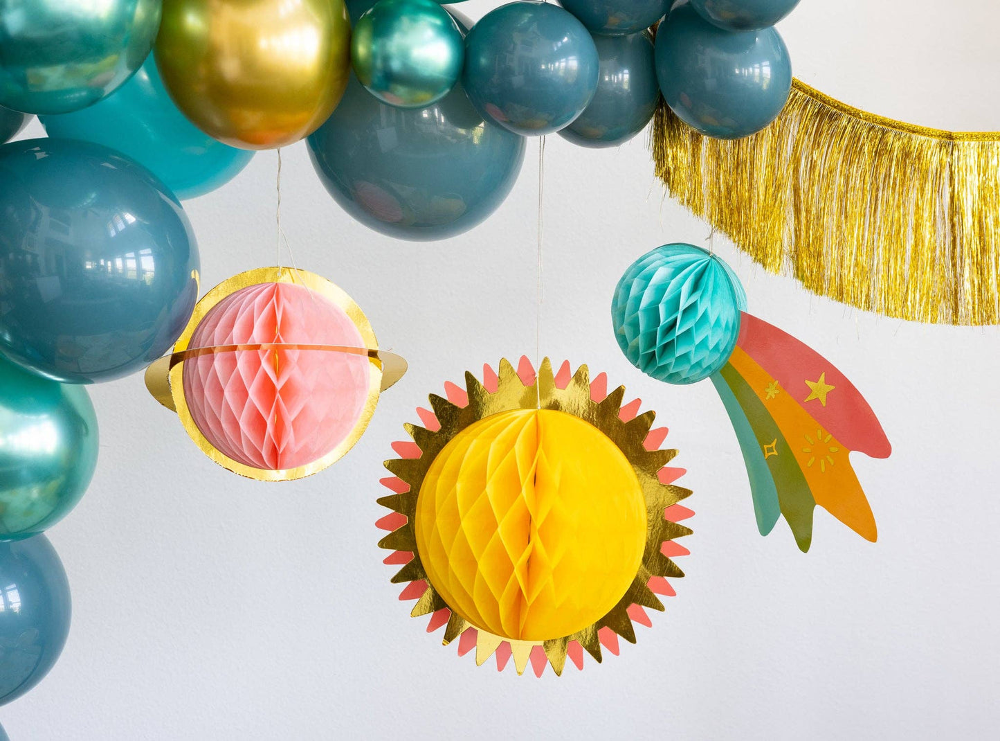 Hanging Honeycomb Planets 3ct
