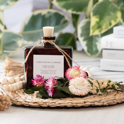 Sandalwood & Currant Bouquet Reed Bundle Fragrance Diffuser