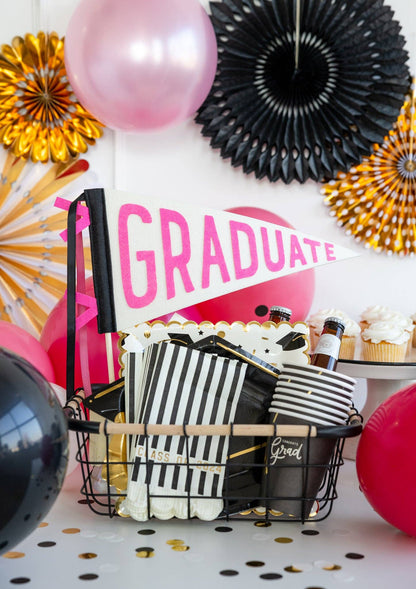 Grad Paper Party Cups 8ct