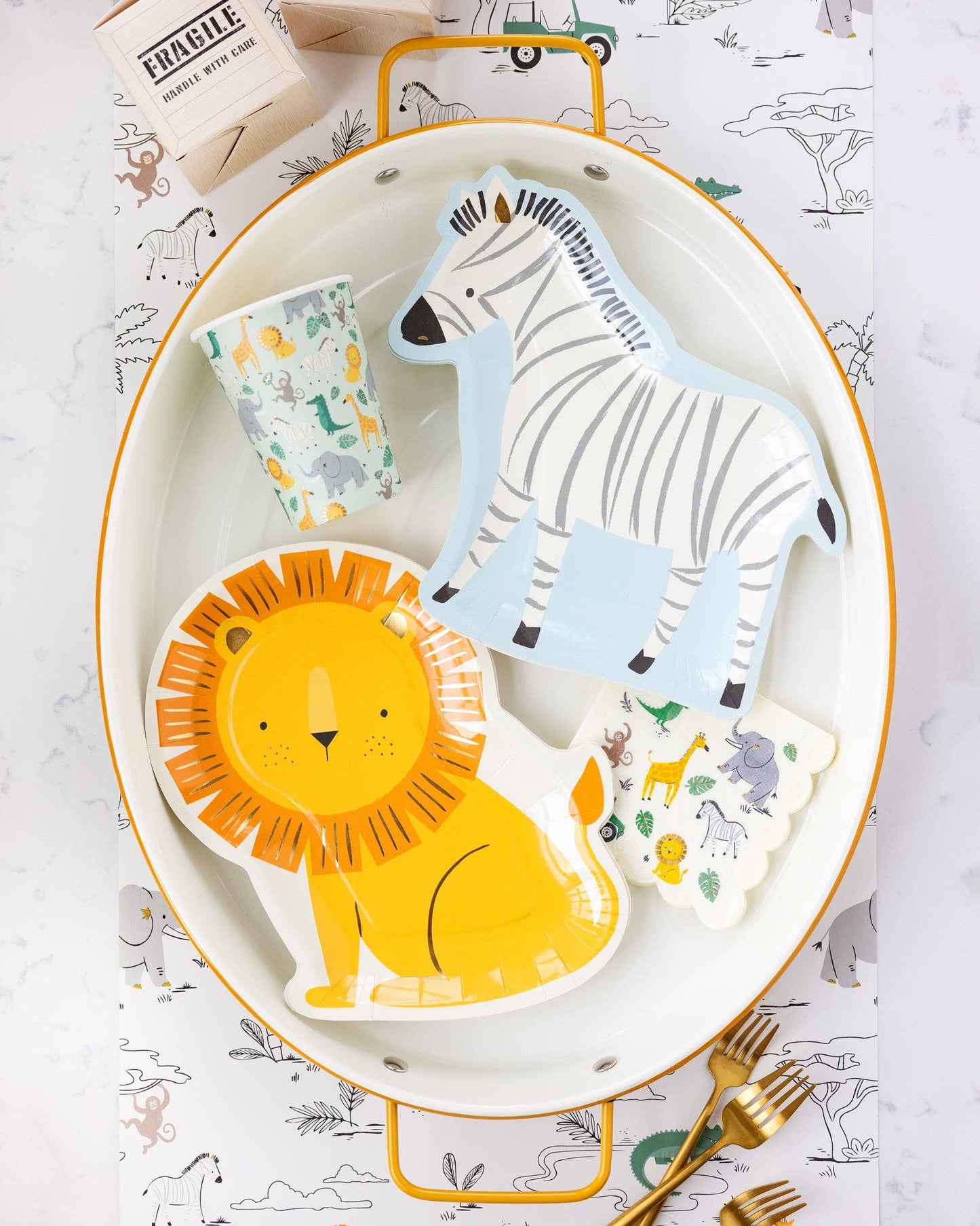 Safari Lion Shaped Paper Plates 8ct