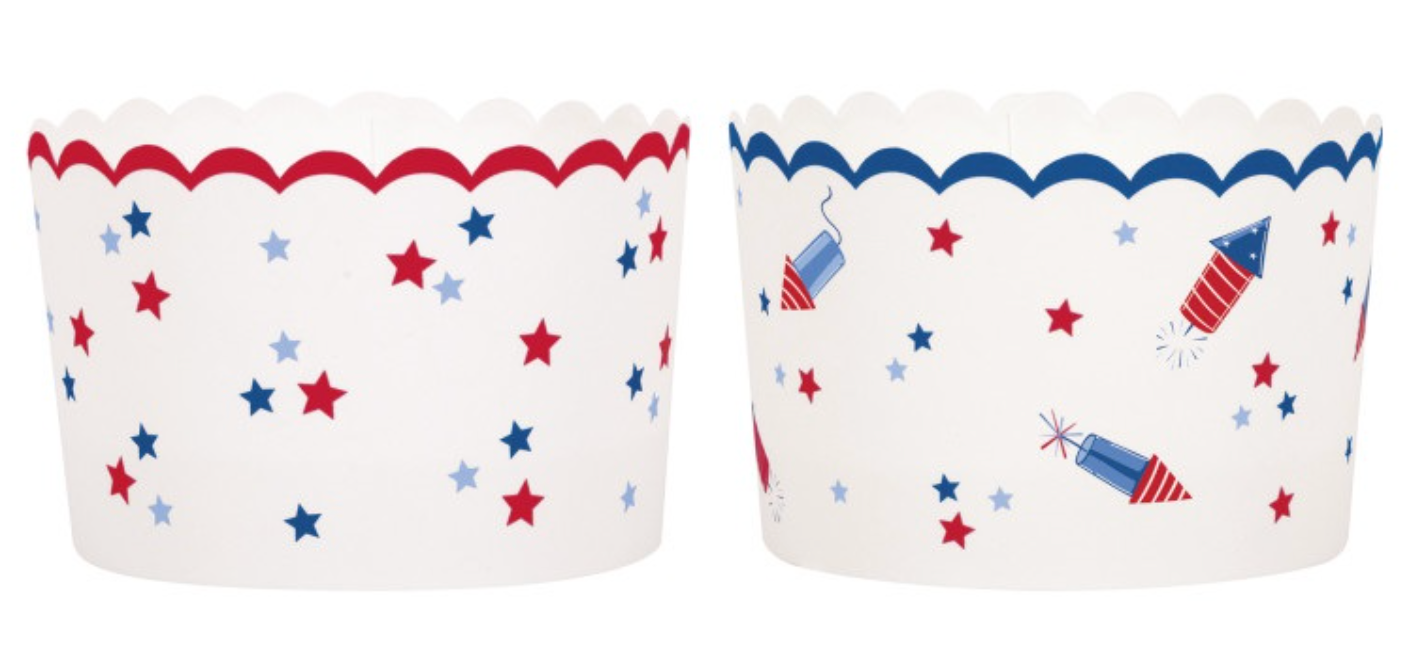 Patriotic USA Scalloped Paper Treat Cups 16ct