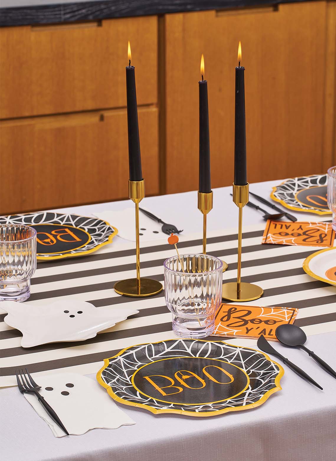 All Black Bella Assorted Plastic Cutlery/24pc, Service for 8