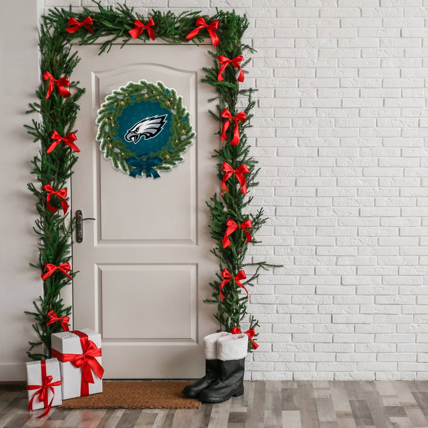 NFL Football Philadelphia Eagles Wreath Shape Cut Pennant