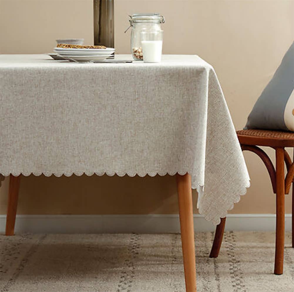 Natural Scalloped Border Wrinkle-Free Tablecloth