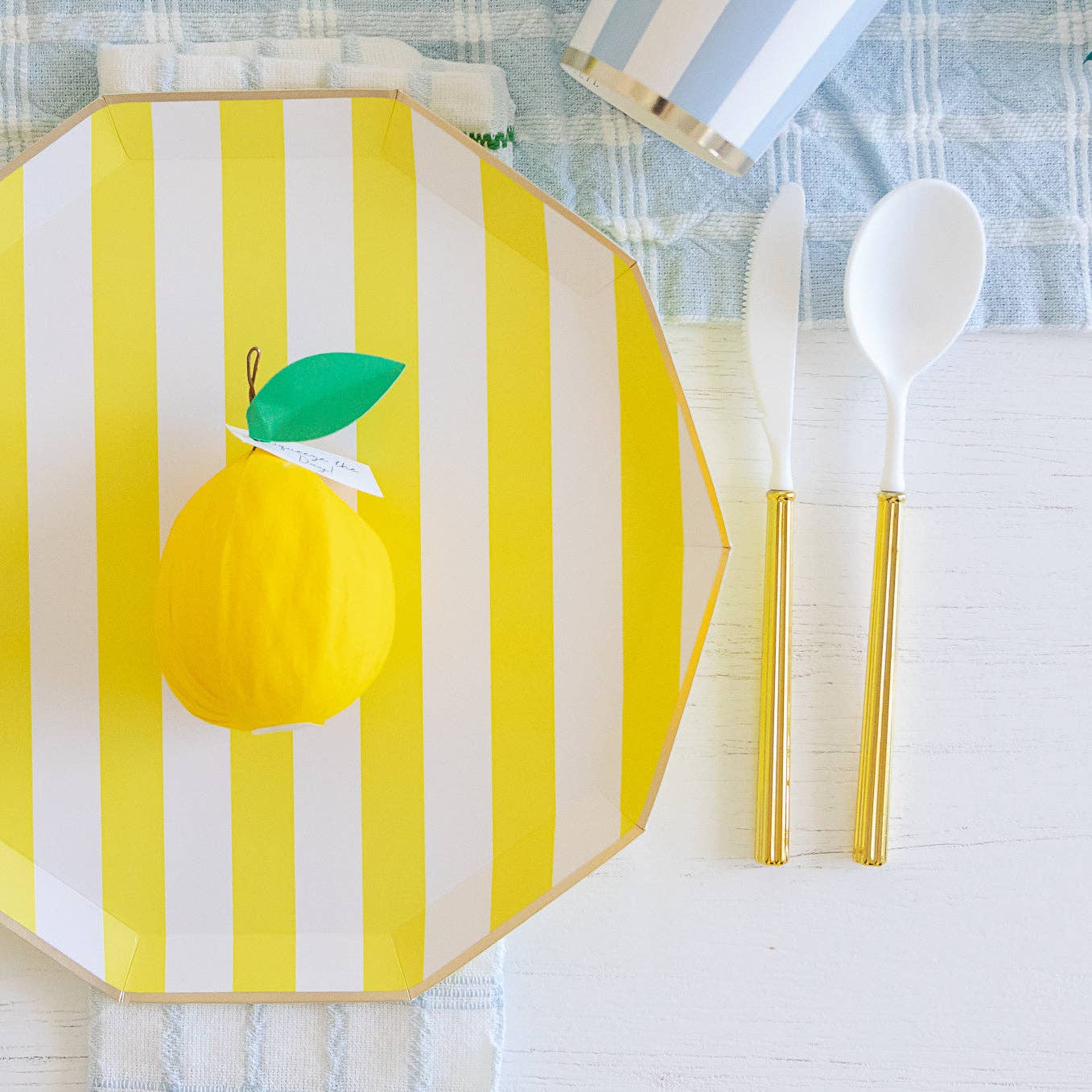SOLEIL YELLOW CABANA SIGNATURE STRIPE PLATES