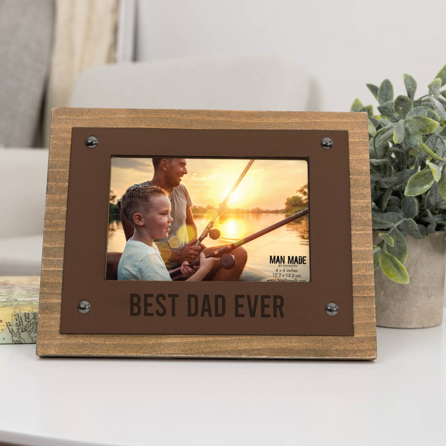 Dad - 9" x 7" Frame
(Holds 6" x 4" Photo)
