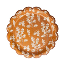 Acorns Scalloped Circle 9in Paper Plates 8ct