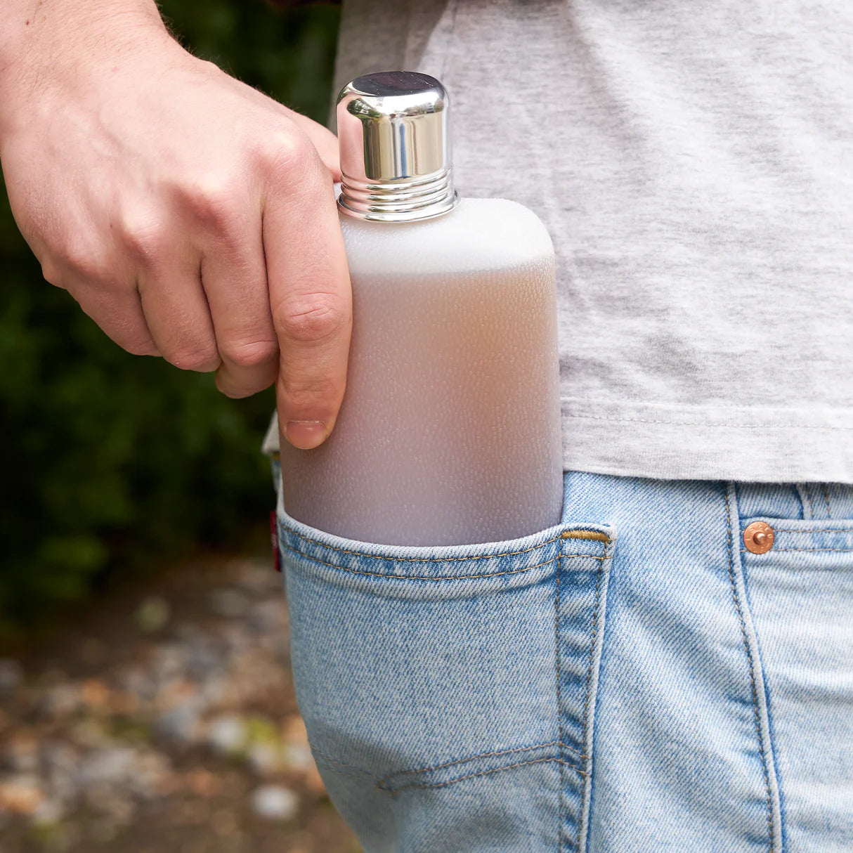 Rogue 16 Oz Plastic Flask